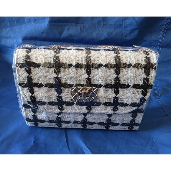 Women's Sm Evening Clutch Fancy Bag Black White, And Gold With Chain Strap Purse - Picture 4 of 10